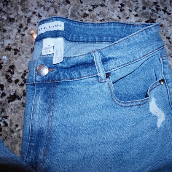 Lane Bryant Flex Magic Waistband Curvy Fit High-Rise Pedal (Capris) - Picture 2 of 4